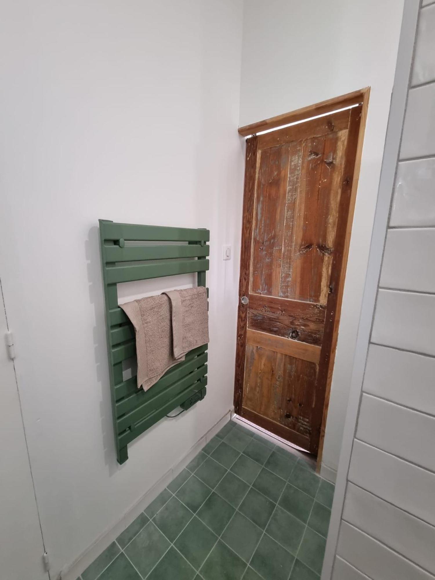Maison Aurinko Thenon Екстериор снимка